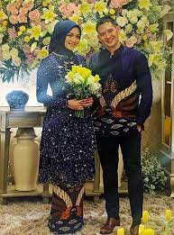 Citra kirana siregar, yang lebih dikenal sebagai citra kirana (lahir di kota bogor, indonesia, 23 april 1994; Siap Nikah 10 Momen Bahagia Lamaran Rezky Aditya Citra Kirana