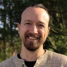 Kevin Reis's Instagram, Twitter & Facebook