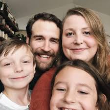 Profile for Kandice Breinholt