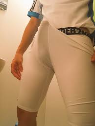 デカチンツイッター- むっちり妻と熟女の熱い3P