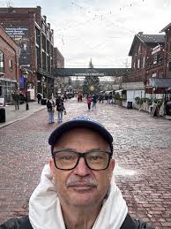 What a surprise this morning at Wilf rock… I know that the climate change  has been hitting hard lately… but polar bear in tofino is a first for me .  #climatechange #carbontax #