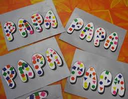 Pour vous aider à trouver un présent économique, creavea vous propose de découvrir de nombreuses idées pas chère et exemples de cadeaux à fabriquer pour la fête des pères.avec seulement quelques fournitures de loisirs créatifs, réalisez des merveilles ! Carte Fete Des Peres Mon Cahier Journal