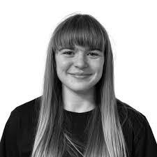 Alicia Mayhew's Instagram, Twitter & Facebook