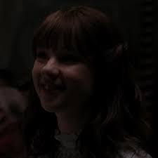 Eloise Amos's Instagram, Twitter & Facebook