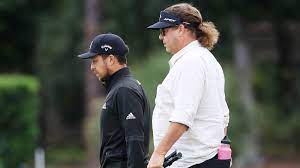 Xander schauffele smiles while on the third green during a practice round for the pga. Who Is Xander Schauffele S Coach Meet Stefan Schauffele