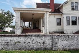 Mcdougald Funeral Home With Images Office Space Landmark House Styles