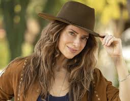 Letícia Spiller celebra versatilidade na carreira e brilha como Janete em 'Coração Acelerado'