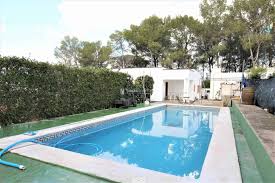Anuncios de vivienda en ibiza. Casa De Campo En Alquiler Con Piscina Cerca De Ibiza Luxury Property Villa Cheap Houses