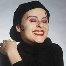 She was born in manchester to parents marion and keith stansfield. Lisa Stansfield How We Made All Around The World Pop And Rock The Guardian