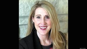 Carrie Williamson's Instagram, Twitter & Facebook