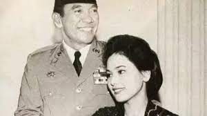 Di jakarta, golongan muda, wikana, dan golongan tua, yaitu mr. Inilah Sosok Istri Tercantik Ir Soekarno Masih Hidup Hingga Sekarang Begini Penampilannya Tribun Timur