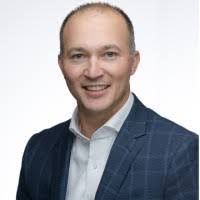 Johnathan Walker's Instagram, Twitter & Facebook