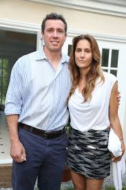 Cuomo is the anchor of cuomo prime time at 9pm et on cnn. Chris Cuomo S Wife Celebrates Labor Day In A Tight Gray Maxi Dress Shows Off Flawless Body