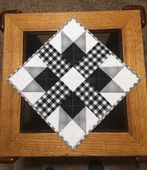 Buffalo Check Print Table Topper Square Table Runner Table Etsy In 2020 Quilted Table Toppers Buffalo Check Quilt Farm Quilt