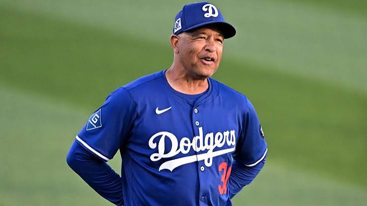 Dodgers, Dave Roberts agree to contract extension to take World Series manager through 2029 - CBS Sports