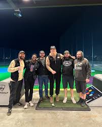 S/O @topgolf Bryan/Aggieland for having us out before our last night at  @harrysbcs 🤘🏼🏌️