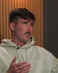 Little wins. 🚀 #runningonfumes #business #littlewins #linkinpark #elixir  #nonalcoholic #review #alcoholalternative #australianmade #seltzer  #thebetterbuzz #nootropics