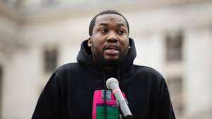 Stream tracks and playlists from meek mill on your desktop or mobile device. Meek Mill Gets Apology From The Cosmopolitan Will No Longer Sue Hotel