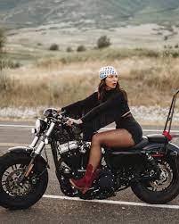 Pin On Motorcycle Babes