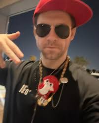 Whuddup Whuddup Whuddup Whuddup Whuddup WHUDDUPPPPPPP Dis is ya boi BBC  (after mah fav television studio) str8 outta da crib with mah homies  @youngmoneyd23 (AKA da KING of the Yayas ) and