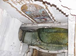 Izvorul tamaduirii ne aduce aminte de una dintre minunile maicii domnului, petrecuta cu un orb. Biserica Izvorul Tamaduirii Constantinopol Turcia Doxologia