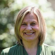 Cathy Caswell's Instagram, Twitter & Facebook