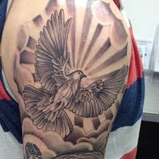 Today, those who embrace the spirit of peace and love may choose skin art that features doves. Pin On Tattoo Drawings