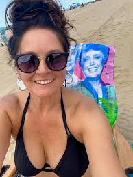 Supporters say hello to our moderator Mike Smasher Swazie .... give him  some love and suppprt