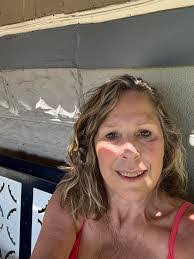 Isabel Breen's Instagram, Twitter & Facebook