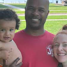 Carley Ross's Instagram, Twitter & Facebook