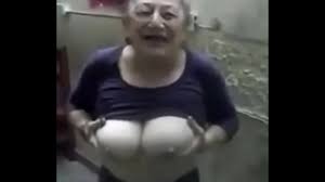 granny show big tits - XVIDEOS.COM