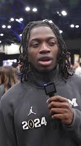 Michigan football players name their favorite Michigan player from all  time. They were interviewed in Houston, Texas during the lead up to the  national championship game against Washington. #michigan ...