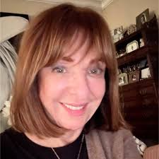 Marci Waters's Instagram, Twitter & Facebook