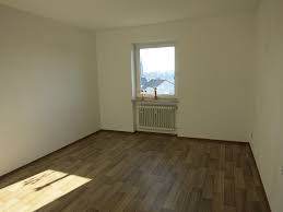 16 wohnungen in münchberg ab 200 €. Schon Geschnittene Eigentumswohnung Mit Aufzug Balkon Und Fernsicht In Munchberg Wolfrum Immobilienberatung Ihr Kompetenter Immobilienmakler