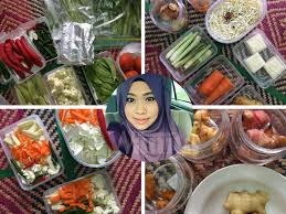 Maka, tak hairanlah terdapat pelbagai variasi resepi nasi ayam di negara ini. Resipi Ayam Golek Mak Buat Niaga Bakar Terus Dalam Oven Pun Boleh Mingguan Wanita