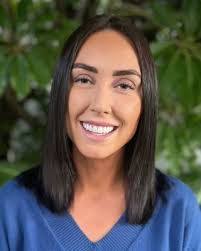 Danielle Fitzsimmons's Instagram, Twitter & Facebook