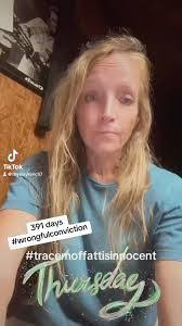 Lisa Moffatt's Instagram, Twitter & Facebook