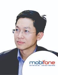 Doan Dinh's Instagram, Twitter & Facebook