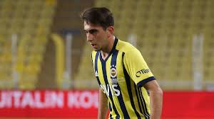 Ömer faruk beyaz nereli ve kaç yaşında gibi sorulara yanıt. Fenerbahce Nin Genc Yildiz Adayi Omer Faruk Beyaz Elden Kacti En Derin Haber