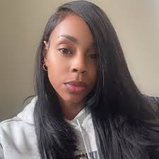 50 Cent's child support saga is legendary. He was voluntarily paying his  baby mama $40,000 a month, a whopping $500,000 a year, but she claimed it  wasn't enough. In a bold move,