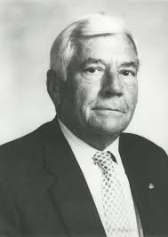 Melvin Dodge's Instagram, Twitter & Facebook