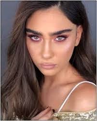 Daisy Amos's Instagram, Twitter & Facebook