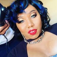 Aurora Lloyd (@LyricalMoonlite)