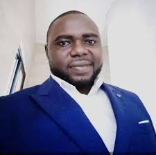 Erick Mas updated his profile picture.