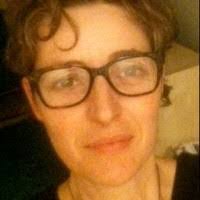 Lisa Rundell's Instagram, Twitter & Facebook