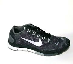 Black And White Nike Running Shoes Womens Nike Free Tr Connect 2 Womens Training Shoes 7 Black 638680 005 Nike Casual In 2020 Nike Shoes Women Womens Training Shoes Women Shoes