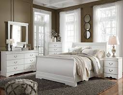 Anarasia White Sleigh Bedroom Set In 2020 Sleigh Bedroom Set Bedroom Sets Bedroom Sets Queen
