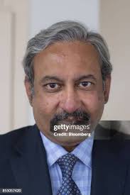 19 Diamond Dealers Fight Banks As Cash Dries Up In Secretive World Stock  Photos, High-Res Pictures, and Images