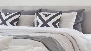 Made in the usa by a veteran owned company, eluxury supply is known for the quality of their products and. Where To Buy Sheets Bedding For Your Rv Mattress Shopping Guide