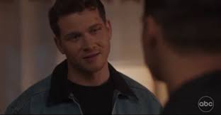 liv🧯 (@tripidation)